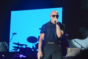 Pitbull, e exito di Aruba Summer Music Festival 2015