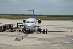 InselAir Aruba a inaugura su buelo pa Republica Dominicana