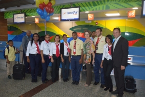 InselAir Aruba a inaugura su buelo pa Republica Dominicana