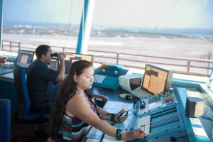 Fazzio: Toren di control di aeropuerto cu cambio moderno