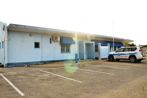 Varios departamento di Polis a muda