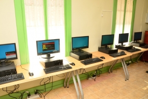 Aruba Bank ta realisa “computerkamer” pa Imeldahof
