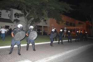 Disturbio dilanti parlamento a bay fo'i man