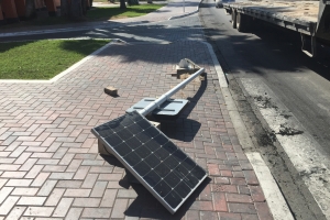 E mainta despues di un anochi violento dilanti parlamento