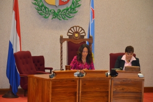 Marisol Lopez Tromp re-eligi como presidente di parlamento 