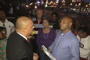 Firmanan colecta  contra parkeermeter entrega na minister