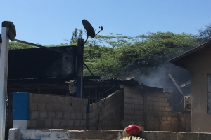 Candela feroz a destrui restaurant y tire shop 
