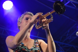 Maite Hontelé y Grupo Niche e grandinan di Caribbean Sea Jazz 2015