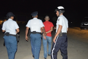 Total di 22 automobilista deteni durante control di trafico di polis