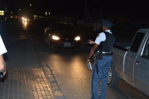 Total di 22 automobilista deteni durante control di trafico di polis