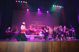 Tributo na Carlos Santana un exito total