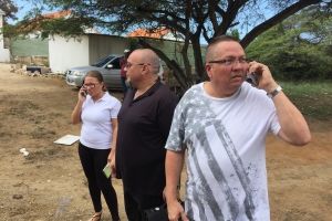 Accidente di trafico ta laga bus di Arubus den rooi