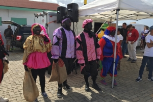 Sinterklaas y su 145 piet a yega Aruba awe mainta!
