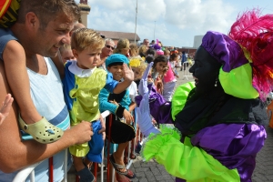 Reportahe fotografico di yegada di Sinterklaas na Aruba awe