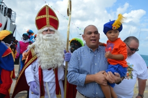 Reportahe fotografico di yegada di Sinterklaas na Aruba awe