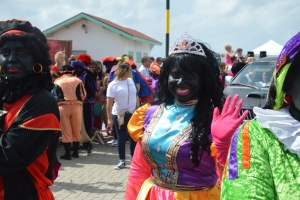 Reportahe fotografico di yegada di Sinterklaas na Aruba awe