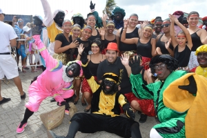 Reportahe fotografico di yegada di Sinterklaas na Aruba awe