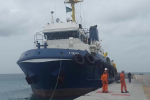 "Tug Boat" cu a laga zeta lek den lama a haya multa