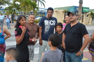 Naufragonan di boto La Rumbera a yega Aruba porfin
