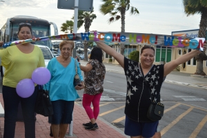 Naufragonan di boto La Rumbera a yega Aruba porfin