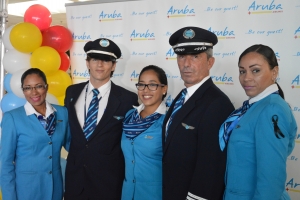 Aruba Airlines a inaugura buelo comercial pa Corsou y Sto Domingo