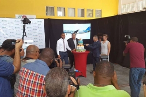 Aruba Airlines a inaugura buelo comercial pa Corsou y Sto Domingo