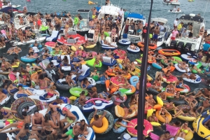 Fuikdag mas trankil cu normal pero cu hopi ambiente