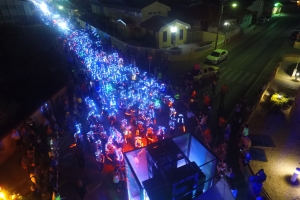 Parada di luz na San Nicolas bunita cu hopi luz y ambiente