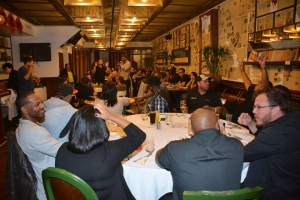 Grupo grandi di musico di Aruba na New York pa graba nos himno