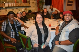 Grupo grandi di musico di Aruba na New York pa graba nos himno
