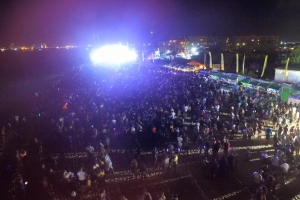 Flip Flop Festival a trece casi 10 mil 'party people' hunto riba beach