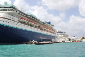 Waf di Aruba yen di bapor crucero cu 10.000 turista