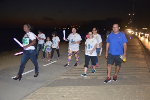 Caminata pa sostene 'Earth Hour' diasabra anochi 
