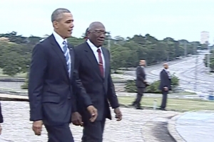 Barack Obama a honra Jose Martí y topa cu presidente Cubano Raul Castro dialuna