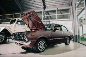 Ainda autonan clasico den showroom Garage Cordia ta luci riba caminda