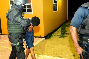 Atraco Team a detene 3 atracado hoben na nan cas