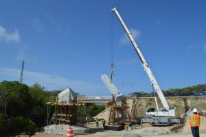 Armando brug pa conecta 'pariba y pabou di brug'