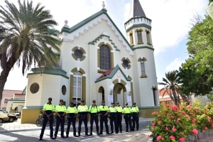 Cuerpo di polis di Aruba a celebra 30 aña di existencia