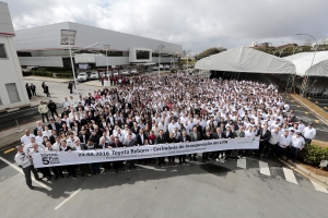 Garage Cordia: Toyota produciendo autonan cada bes miho pa Latino America