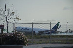 Vlucht  B767 na alarm veilig in Aruba geland