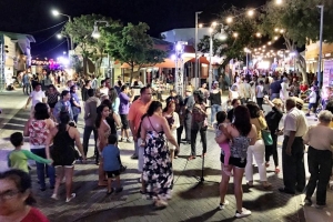 Miles a bishita Aruba Art Fair e weekend tras di lomba