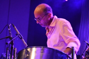 Prome anochi Caribbean Sea Jazz tabatin un tiki pa tur!