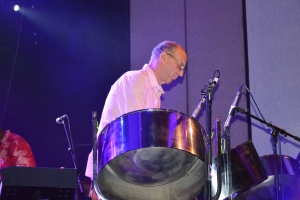 Prome anochi Caribbean Sea Jazz tabatin un tiki pa tur!