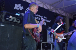 Prome anochi Caribbean Sea Jazz tabatin un tiki pa tur!