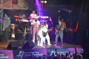 Prome anochi Caribbean Sea Jazz tabatin un tiki pa tur!