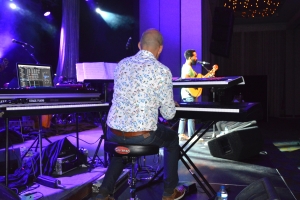 Caribbean Sea Jazz tabatin un 'helelé' pa tur hende!