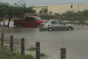 Awacero torencial a afecta varios parti na Aruba