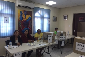 Colombianonan na Aruba a vota pa referendum di paz 