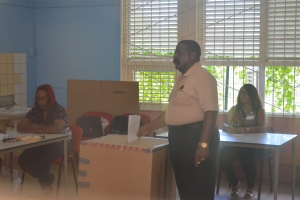 Corsou den gara di eleccion parlamentario 2016