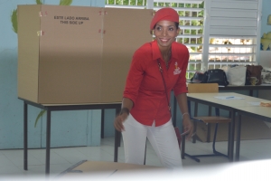 Corsou por spera sorpresa den eleccion parlamentario 2016